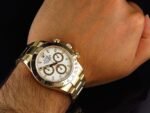 ROLEX-PERPETUAL-SUPERLATIVE-CHRONOMETER-OFFICIALLY-CERTIFIED-COSMOGRAPH-DAYTONA-WATCH-WHITE-WITH-STAINLESS STEEL-GOLD BELT