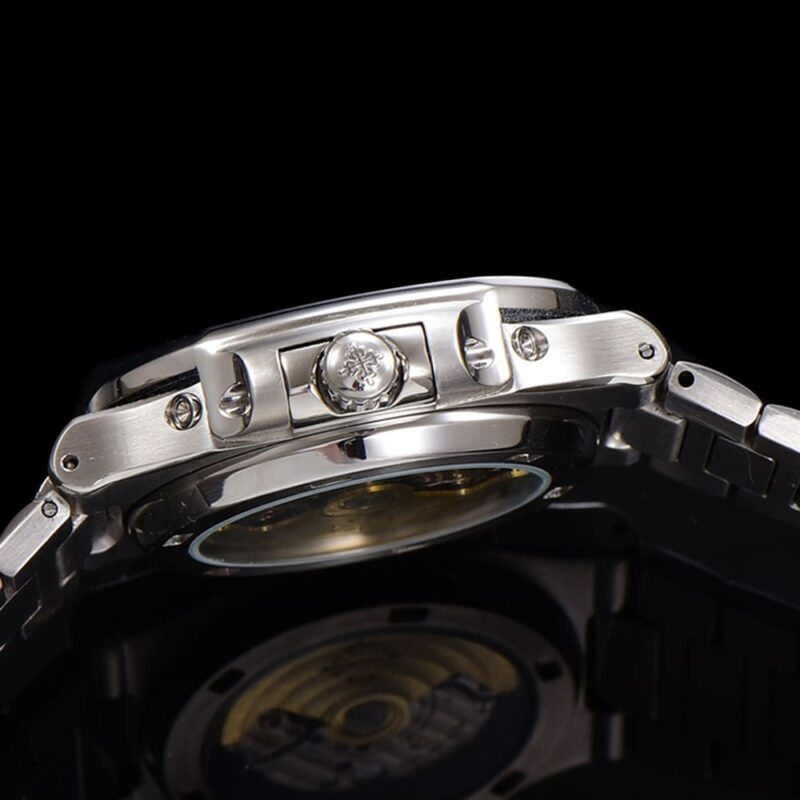 Patek Philippe Geneve Automatic Nautilus Watch - Image 4