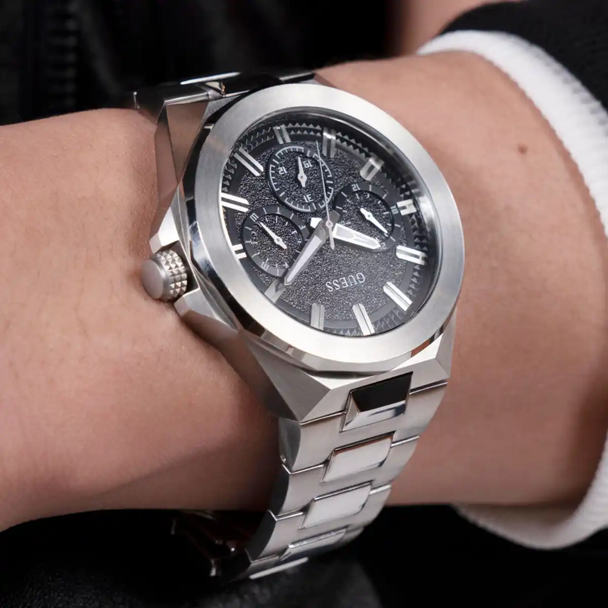 Guess Watch For Men GW0798G1 | catchy watches Guess Watch For Men GW0798G1 - Image 8